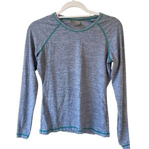 Athleta Grey Dri-Fit Long Sleeve Shirt - Women size small